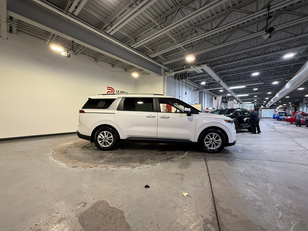 Kia Carnival LX 2022-1