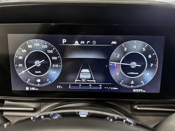 Kia Carnival EX 2023-18