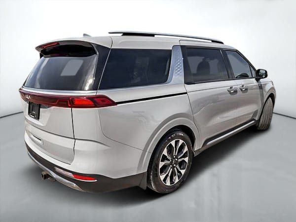 2024 Kia Carnival EX-6