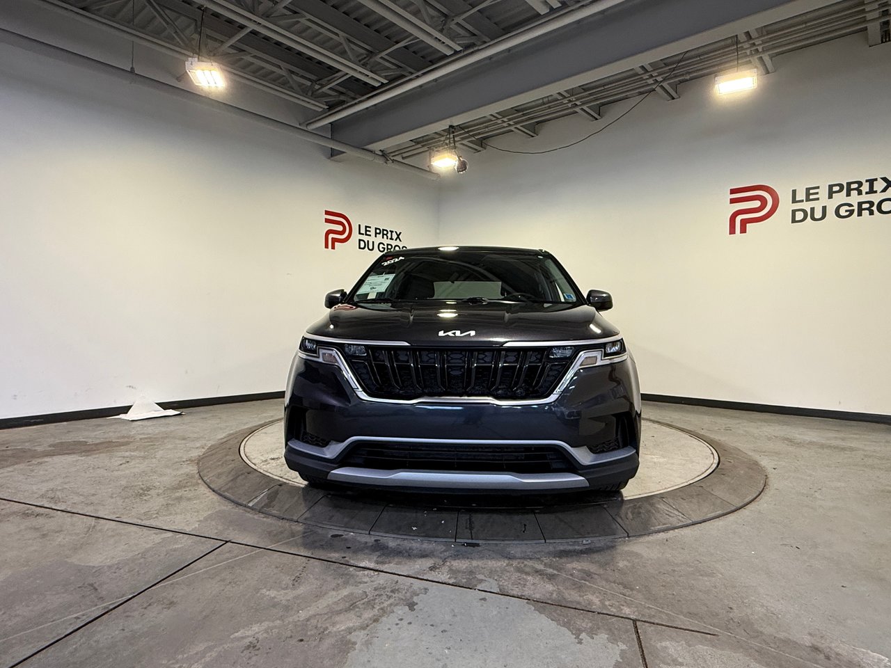 2024 Kia Carnival LX-7