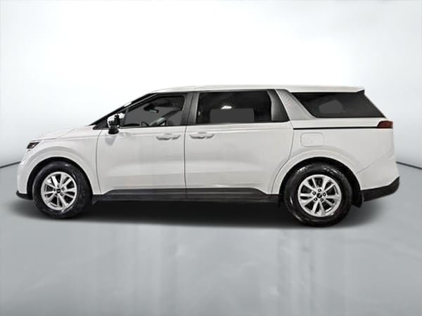 2024 Kia Carnival LX-5