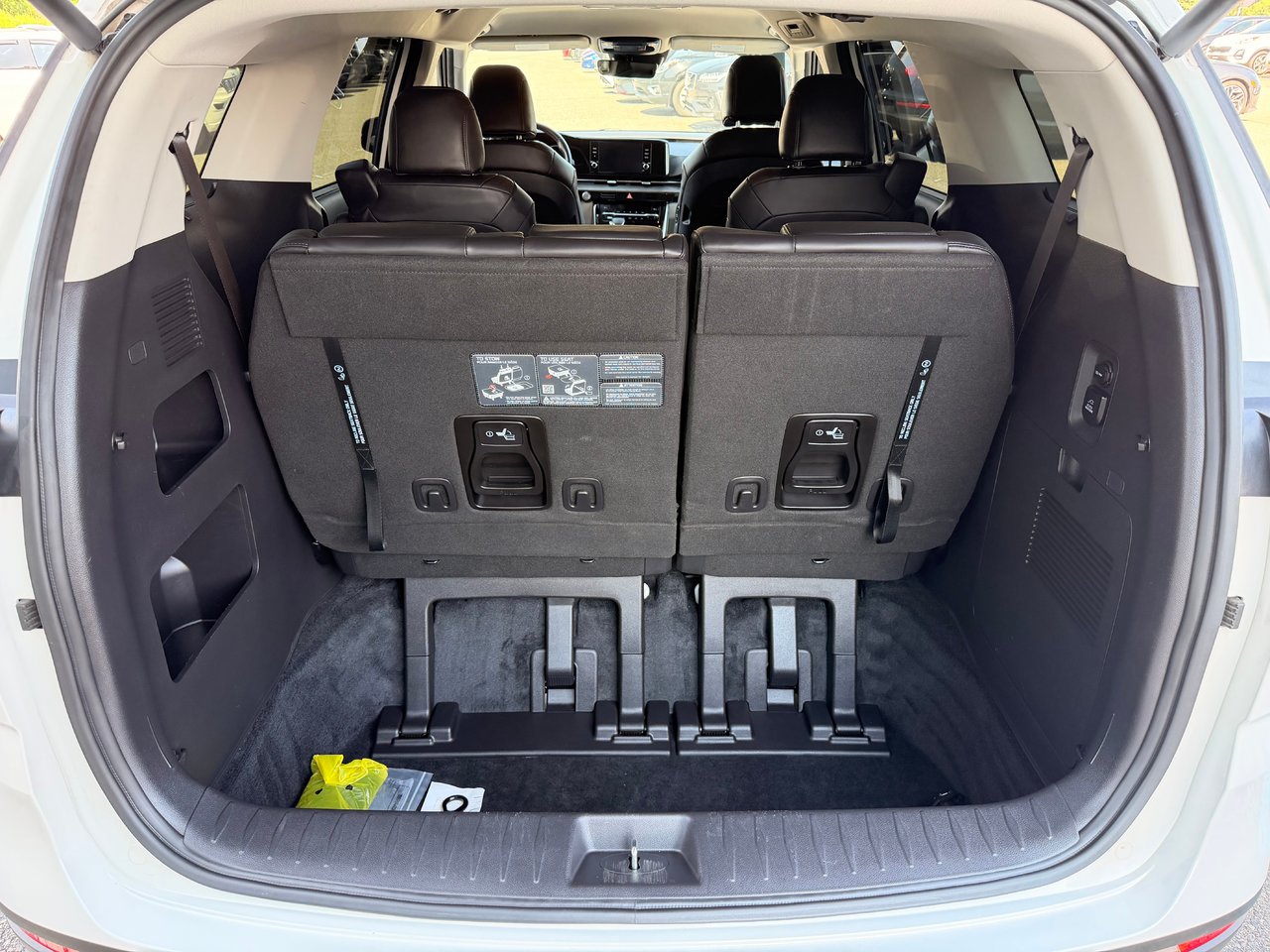 2024 Kia Carnival EX-29