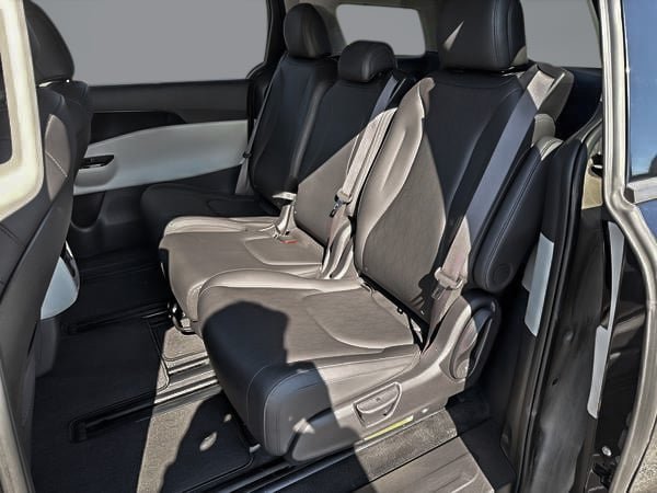 Kia Carnival EX 2024-25