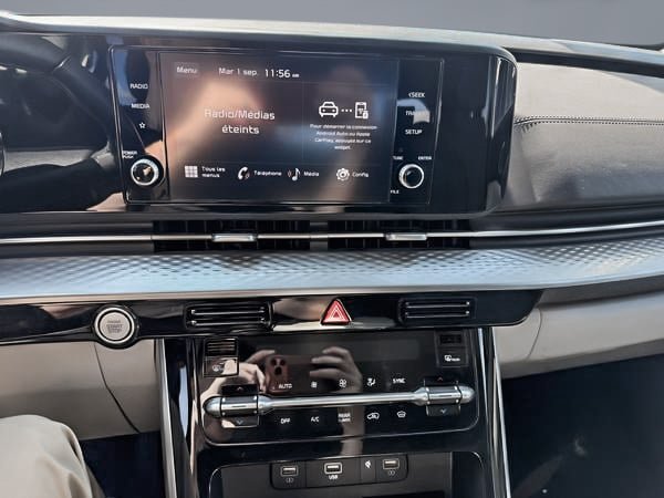 Kia Carnival LX + 2024-19