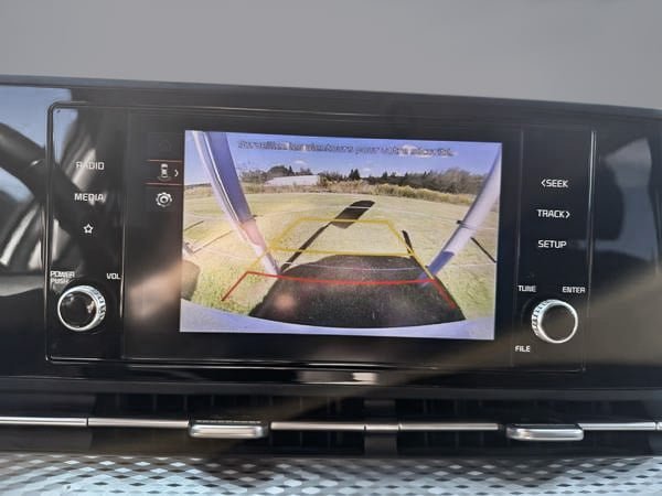 Kia Carnival LX + 2024-21