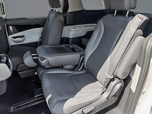 Kia Carnival LX + 2024-25