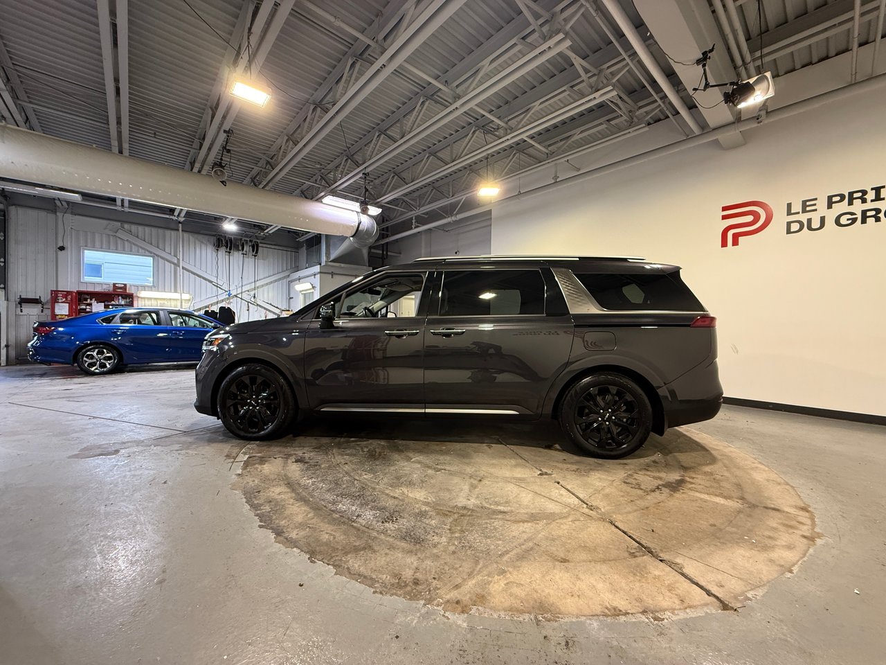 Kia Carnival SX 2024-5
