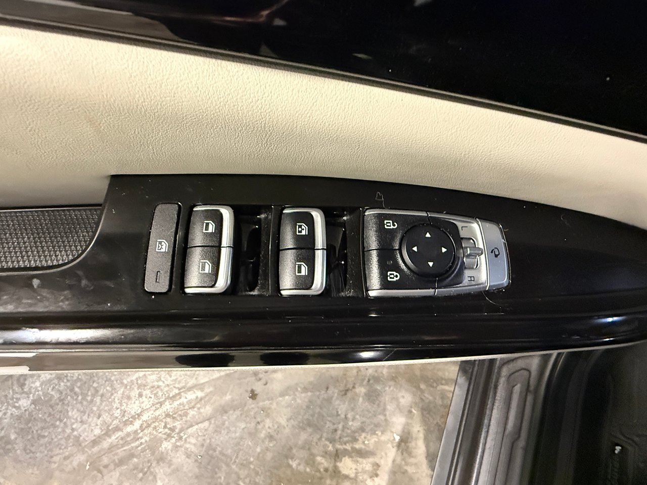 Kia Carnival SX 2024-12