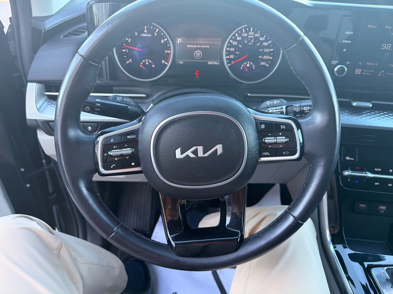 2024 Kia Carnival LX+-15