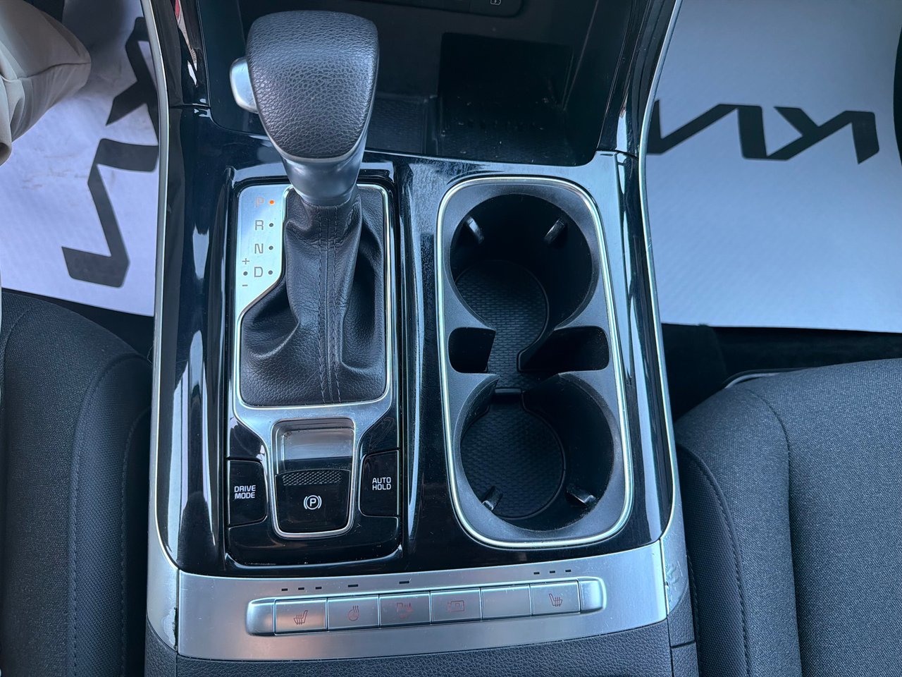 2024 Kia Carnival LX+-21