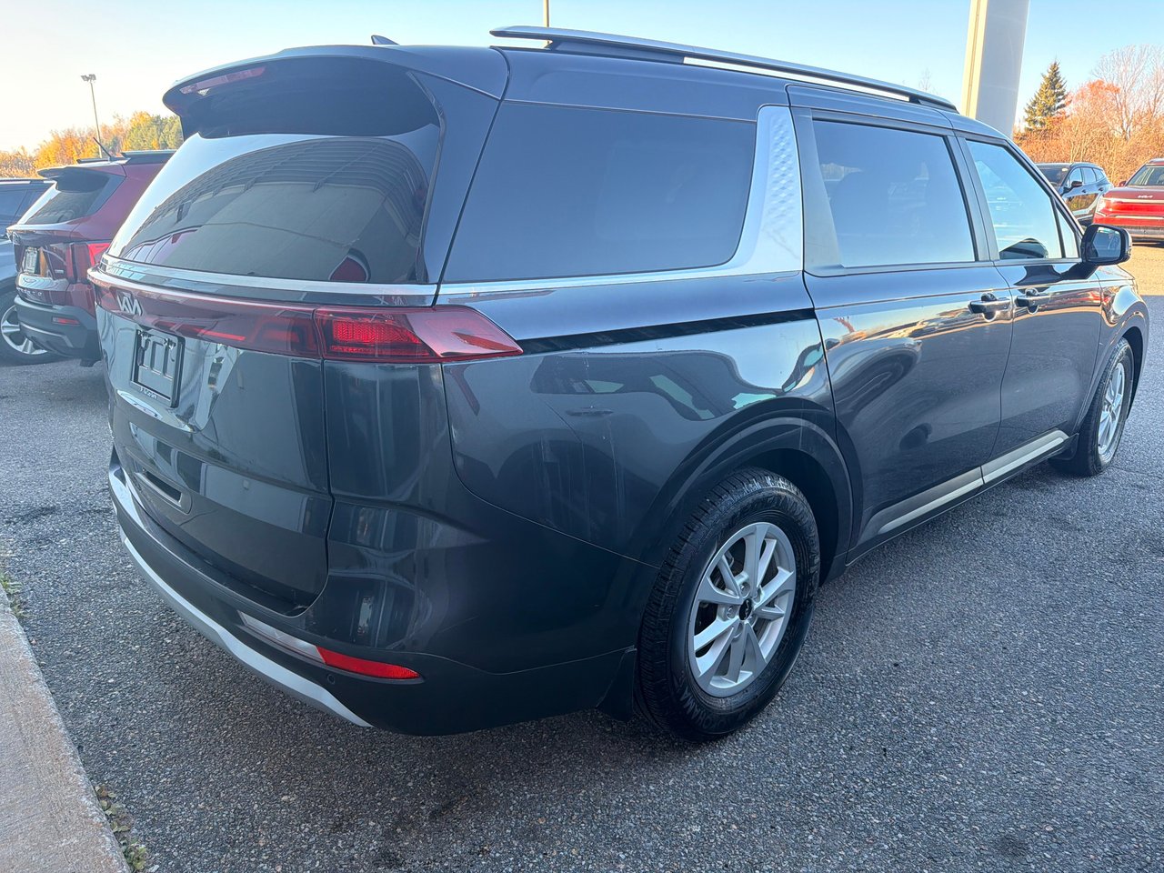 2024 Kia Carnival LX+-6