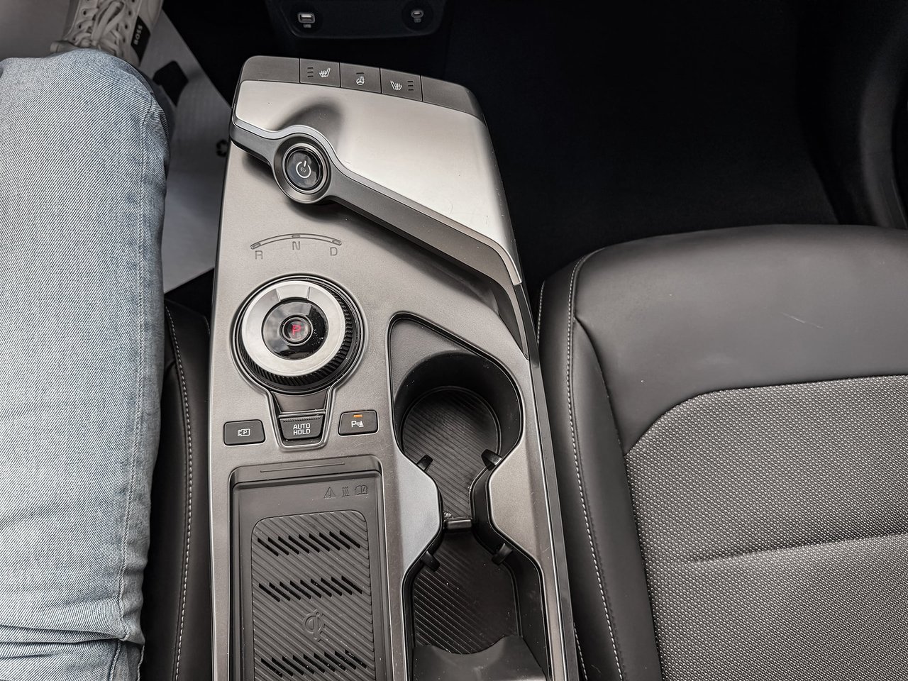 2024 Kia EV6 WIND RWD-23