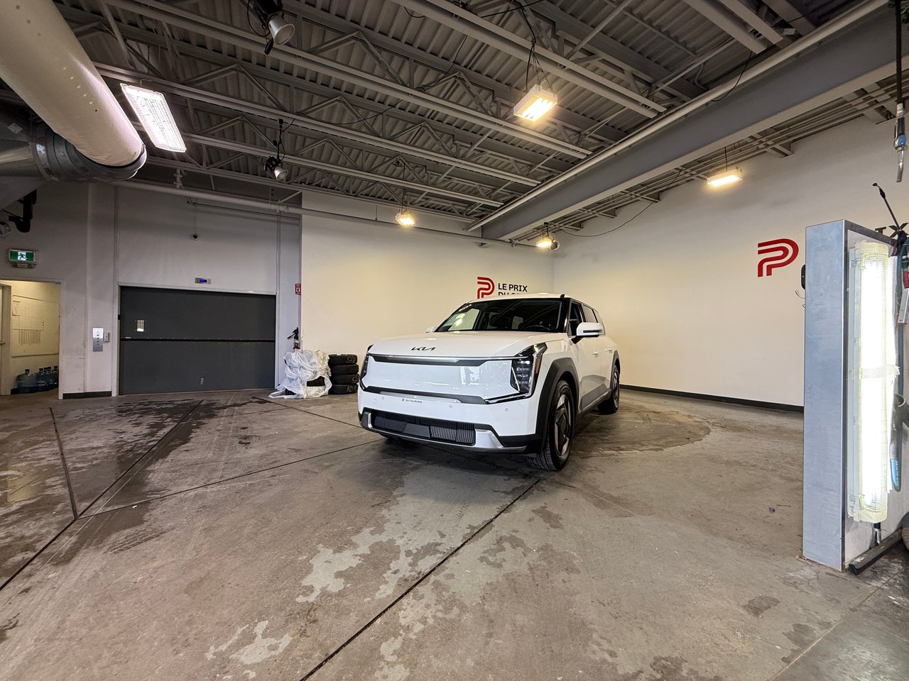 Kia EV9 WIND 2024-6