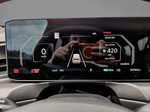 Kia EV9 LAND 2026-18