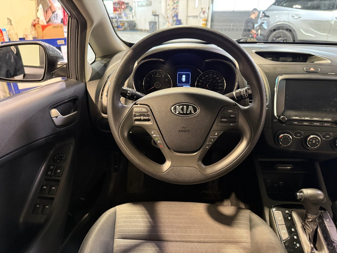 Kia Forte LX 2018-13