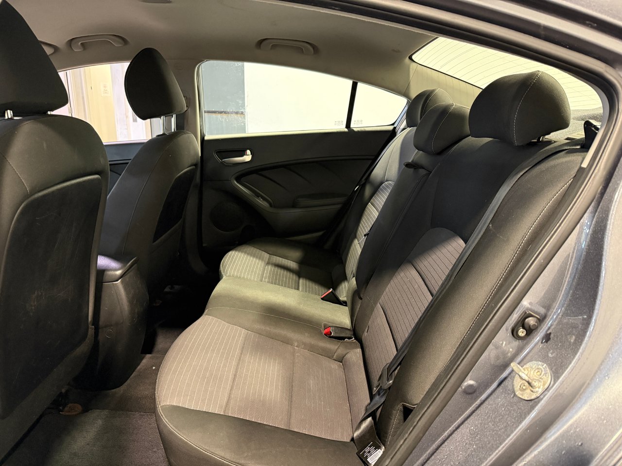 2018 Kia Forte LX-23
