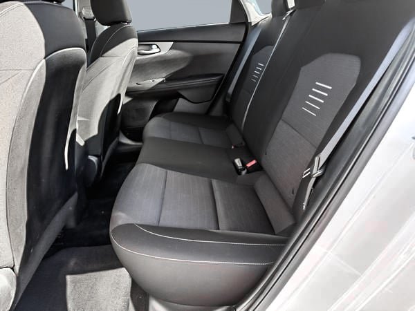 2020 Kia Forte LX-26