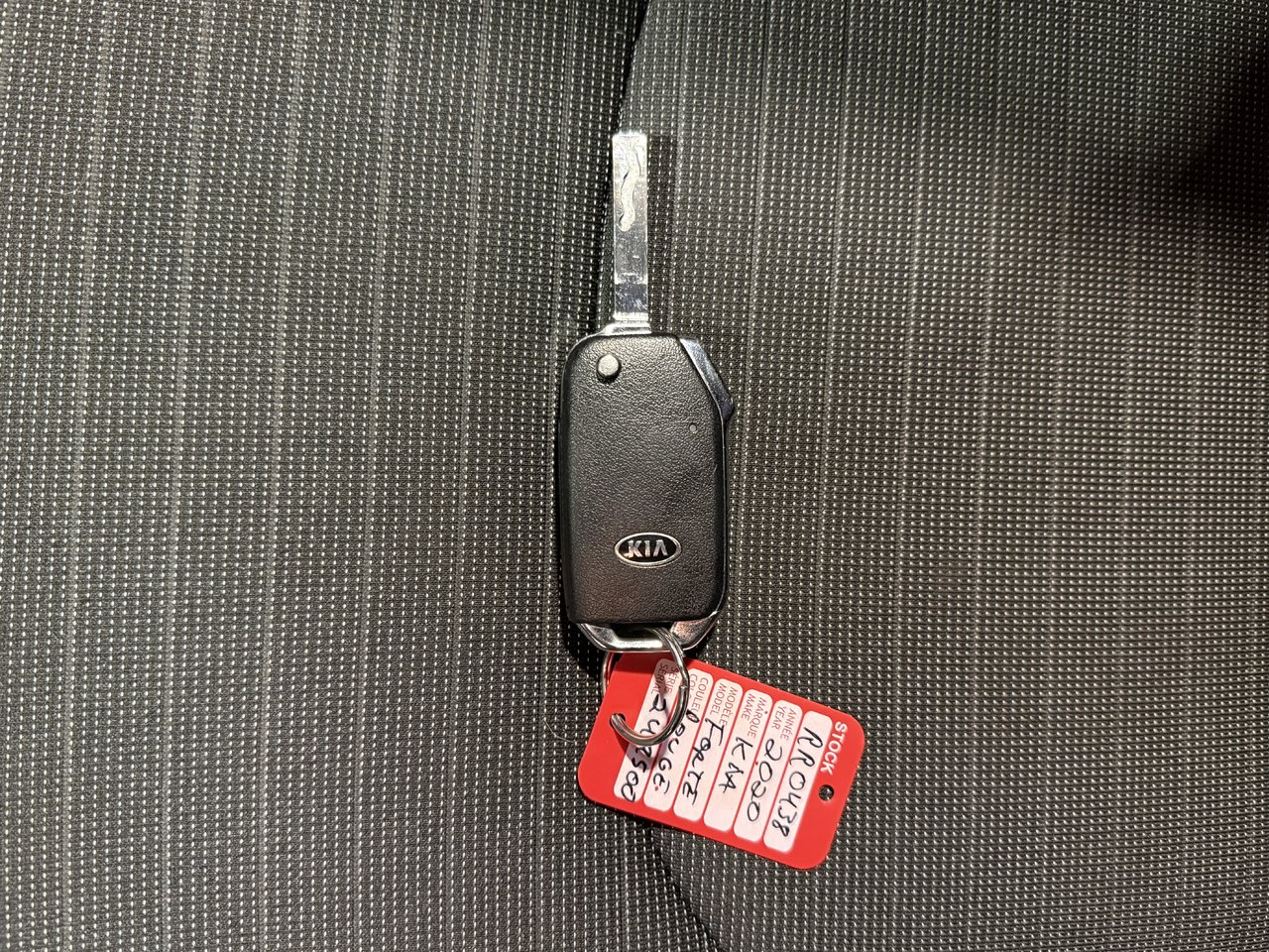 2020 Kia Forte EX-27