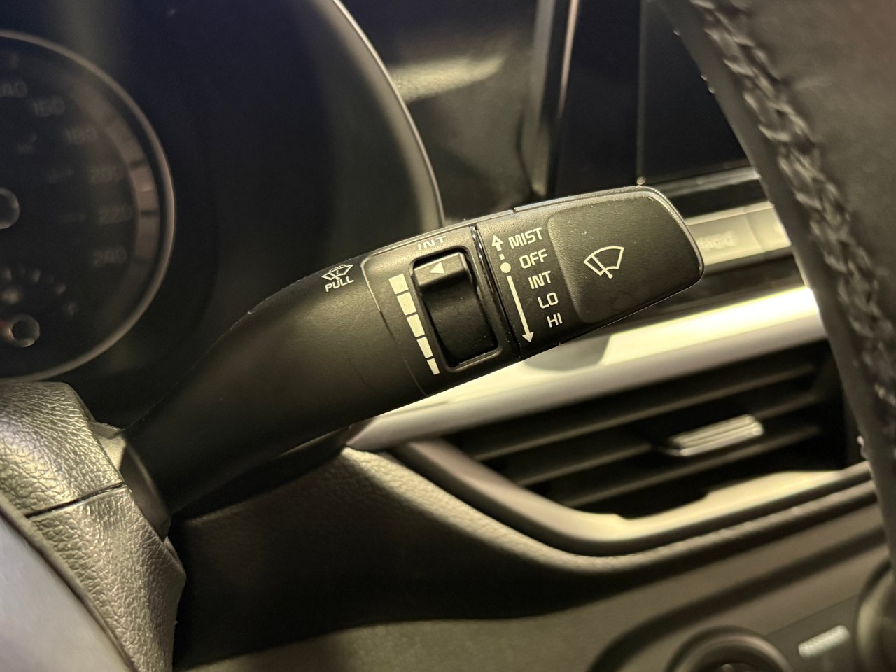 Kia Forte GT-LINE 2022-18