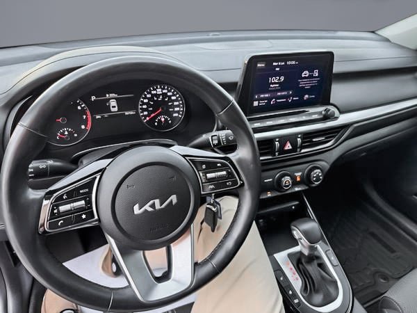 2022 Kia Forte EX-25