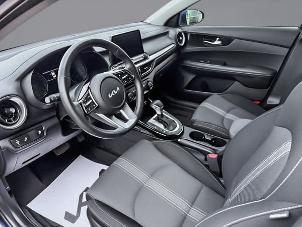 2022 Kia Forte EX-15