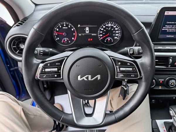 2022 Kia Forte EX-16