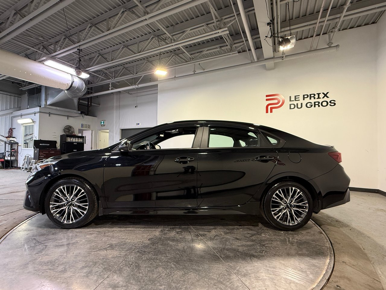 Kia Forte GT LINE 2023-5