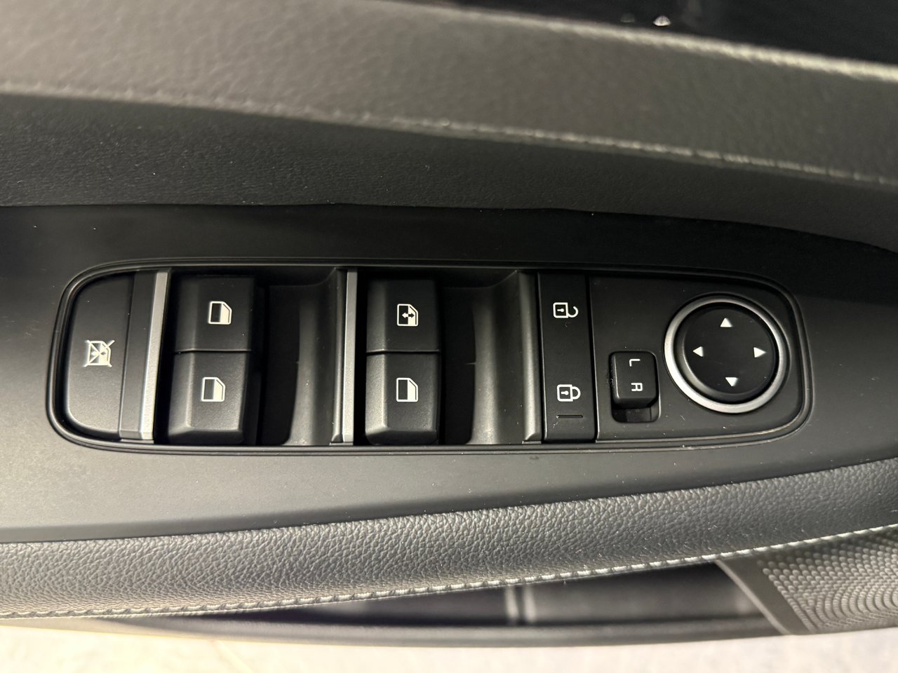 Kia Forte GT LINE 2023-12