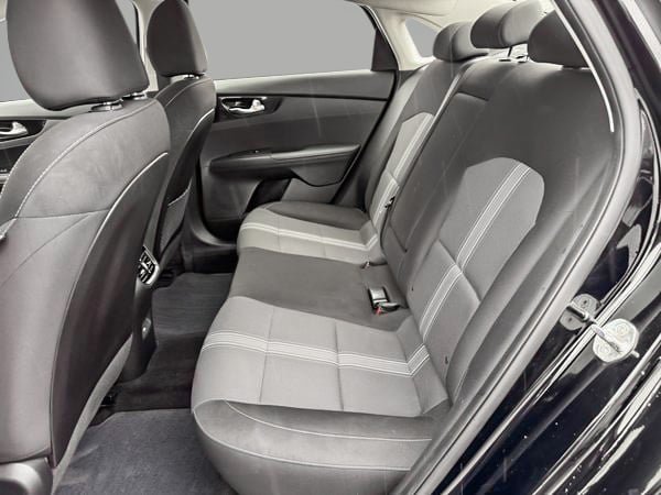 2023 Kia Forte EX-23