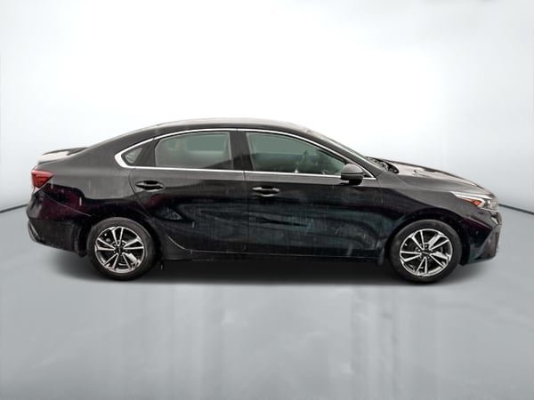 2023 Kia Forte EX-7