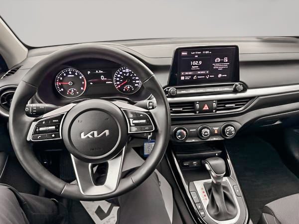 2023 Kia Forte EX-22