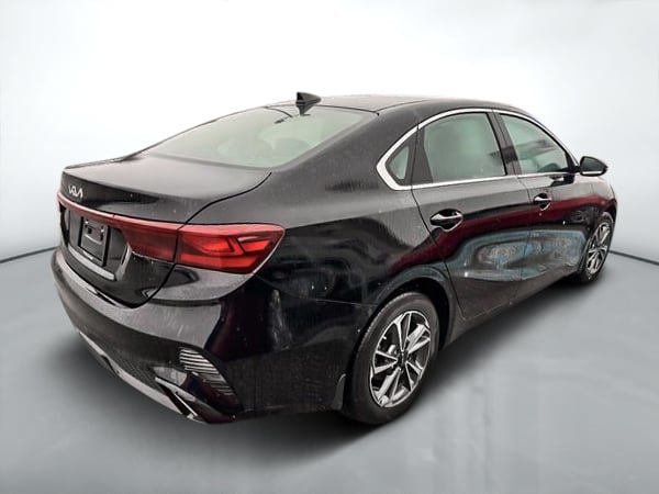 2023 Kia Forte EX-6