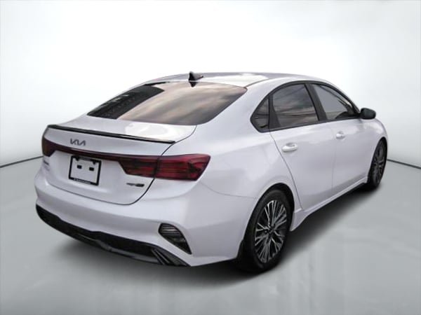 2023 Kia Forte GT LINE-4