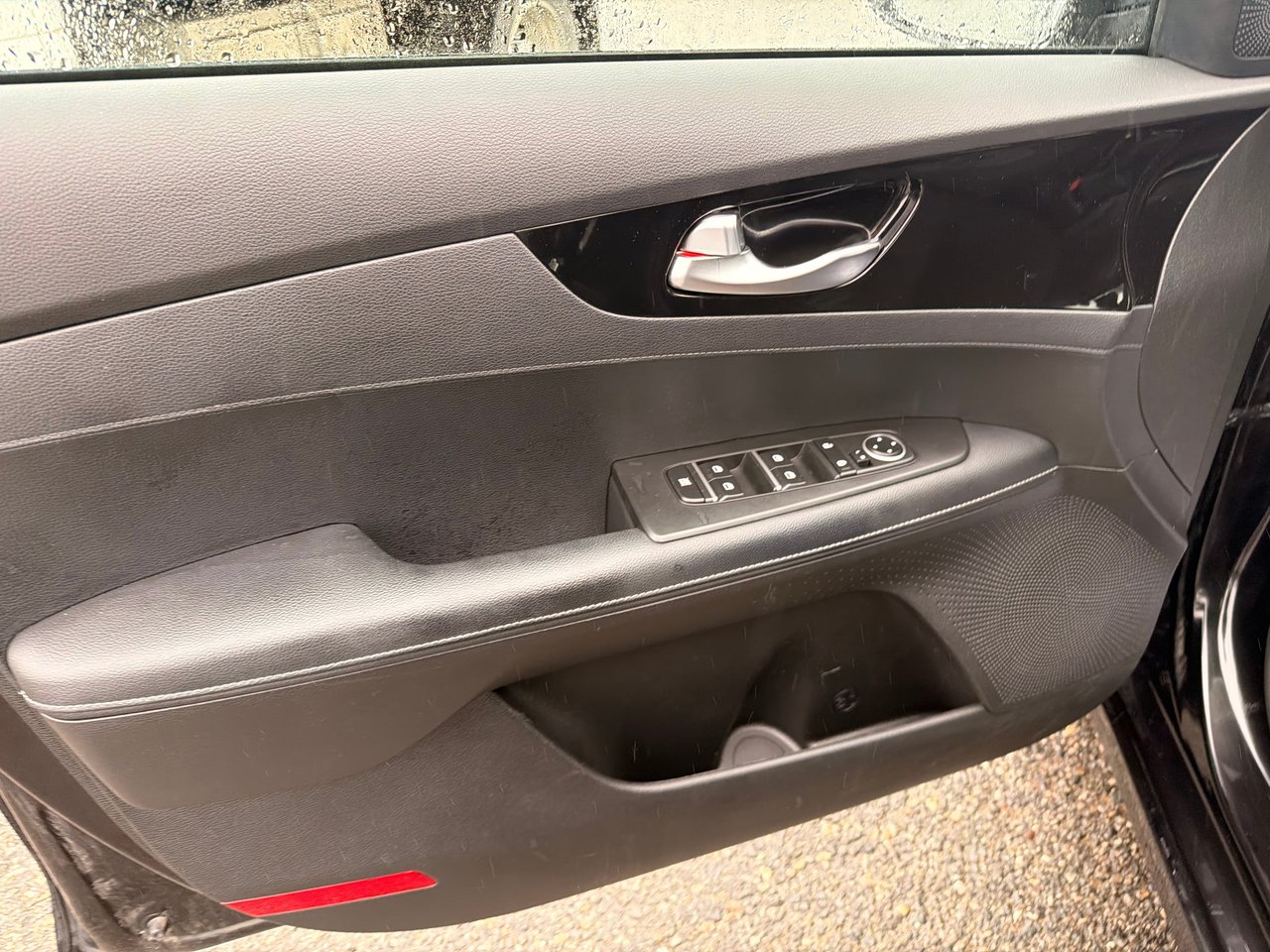 Kia Forte EX+ 2023-9