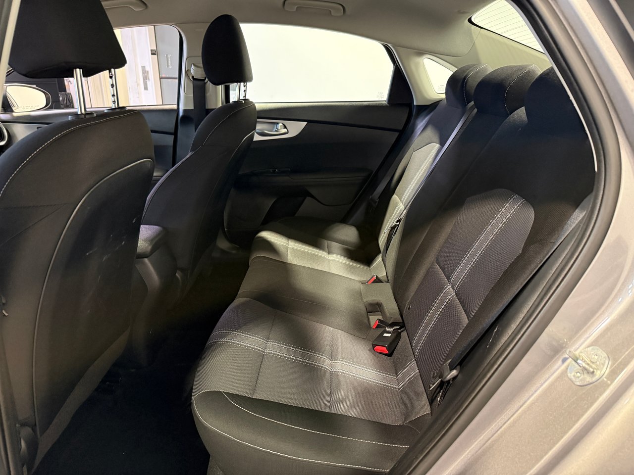 Kia Forte LX 2024-23