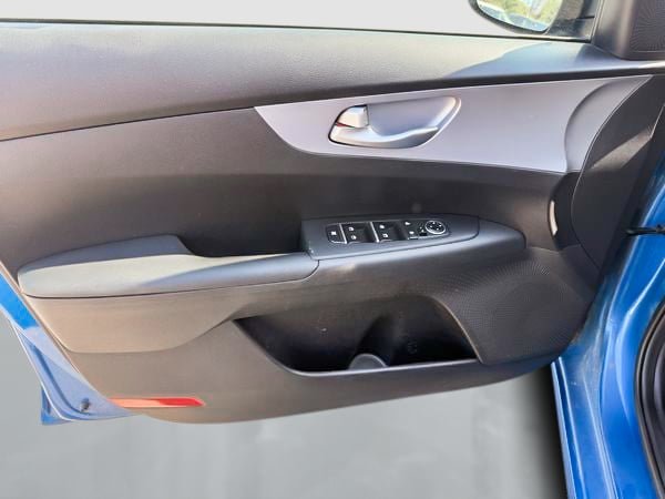 Kia Forte LX 2024-12