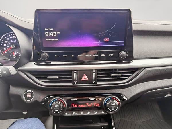 Kia Forte GT-LINE 2024-19