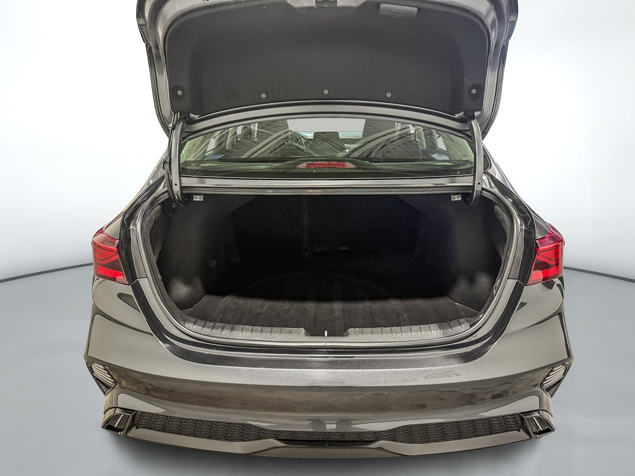 2024 Kia Forte EX-24
