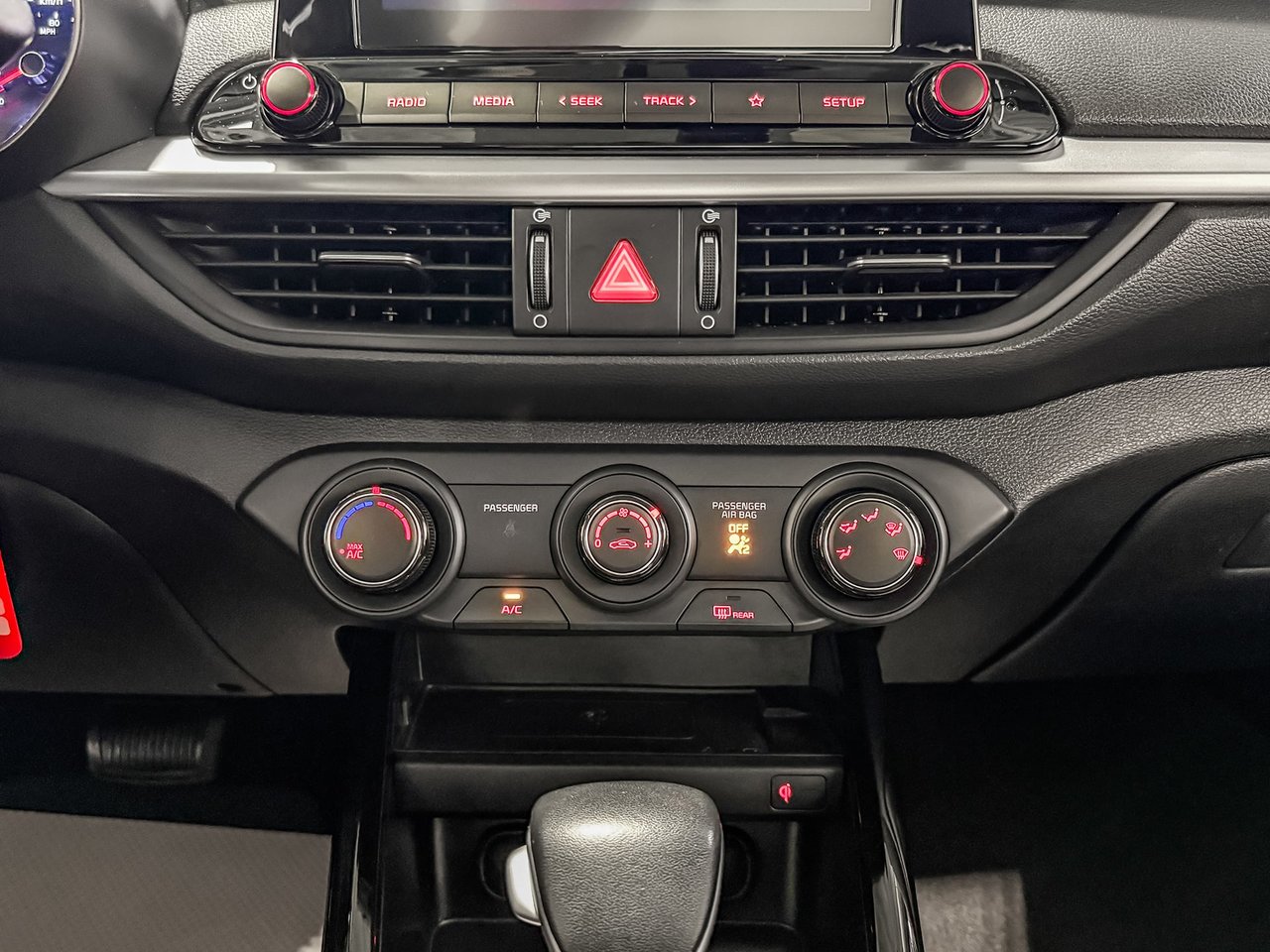 2024 Kia Forte EX-21