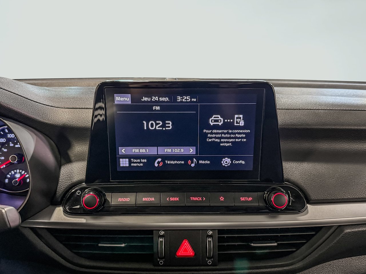 2024 Kia Forte EX-19