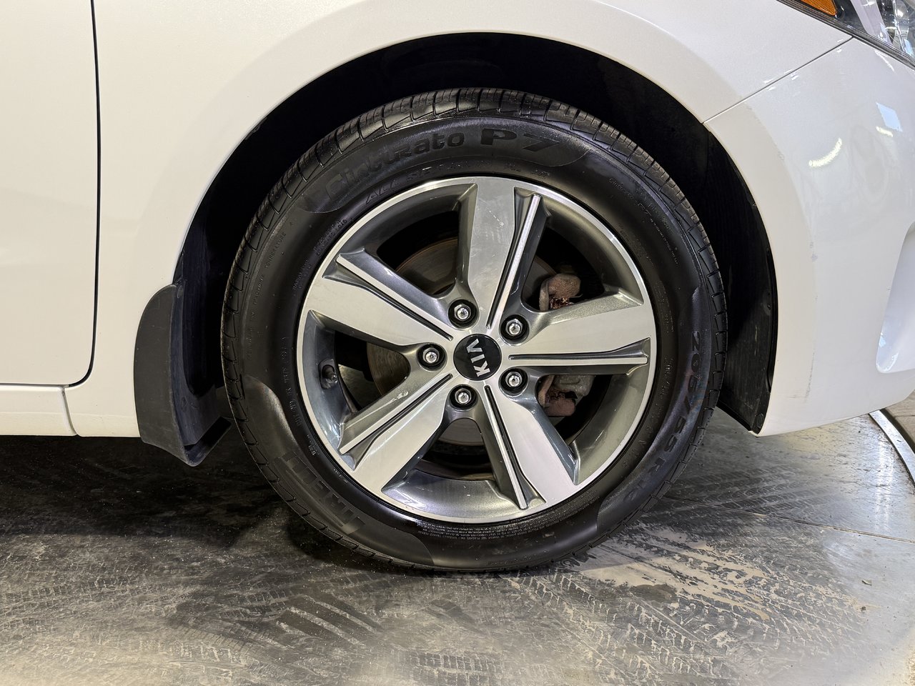 2018 Kia Forte5 LX+-9