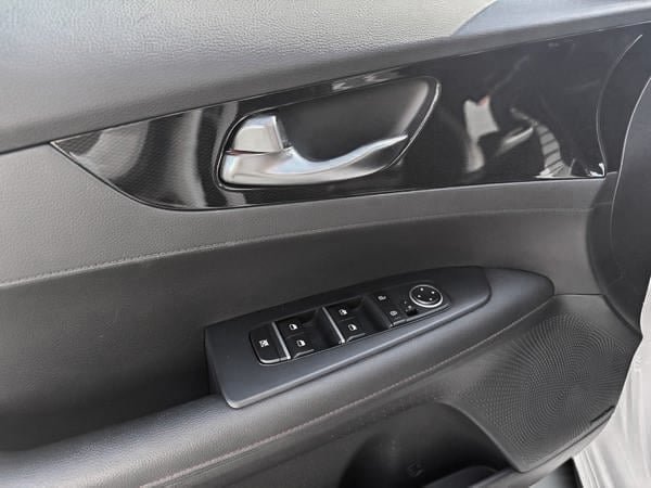 2024 Kia Forte5 GT LIMITED-11