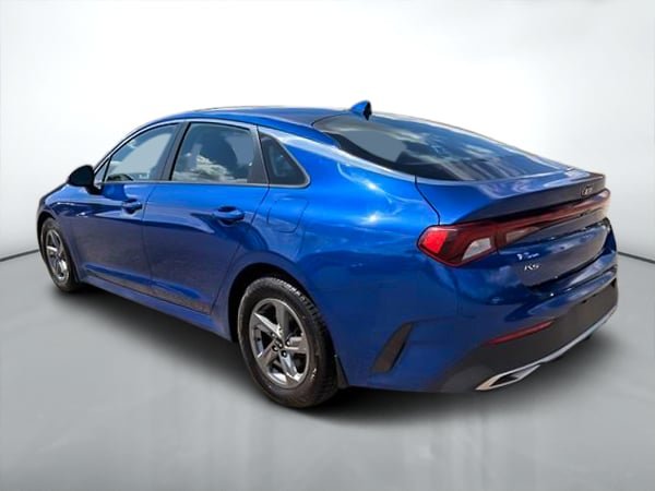 Kia K5 LX AWD 2021-4