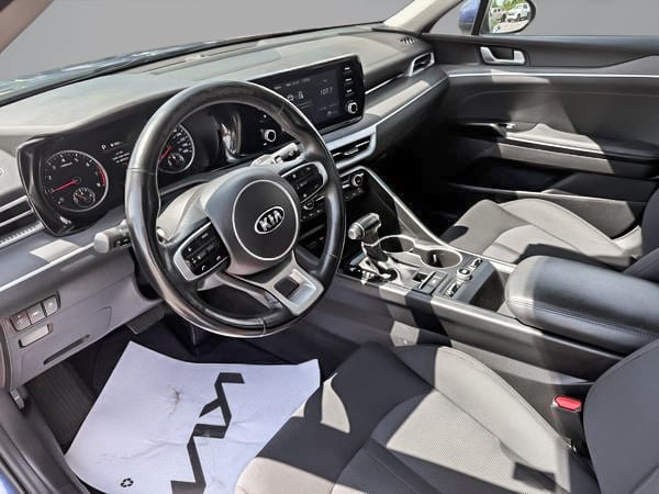 Kia K5 LX AWD 2021-16