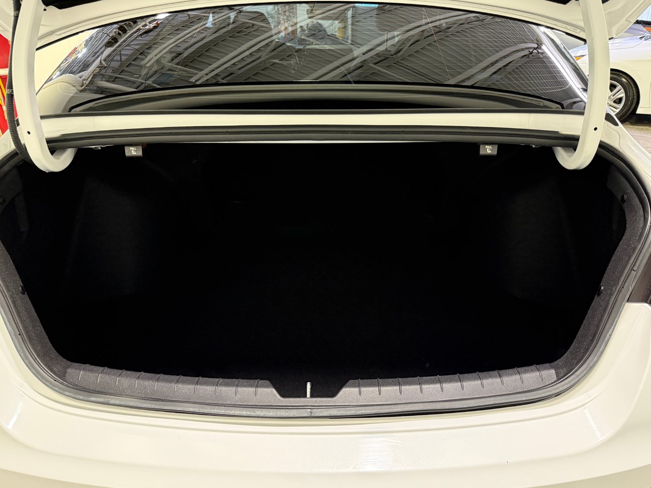 Kia K5 GT-LINE 2022-25