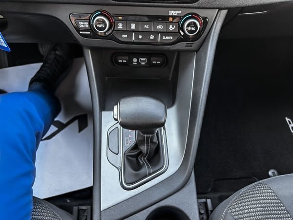 2019 Kia Niro L-22