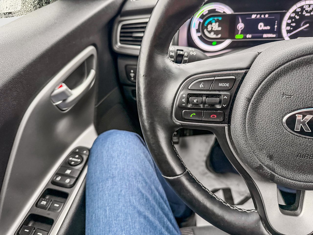 2019 Kia Niro L-17