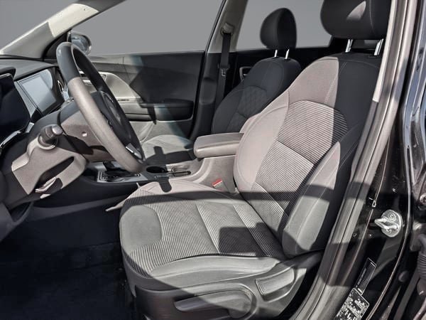 Kia Niro LX 2022-11