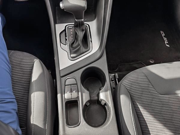 Kia Niro LX 2022-20