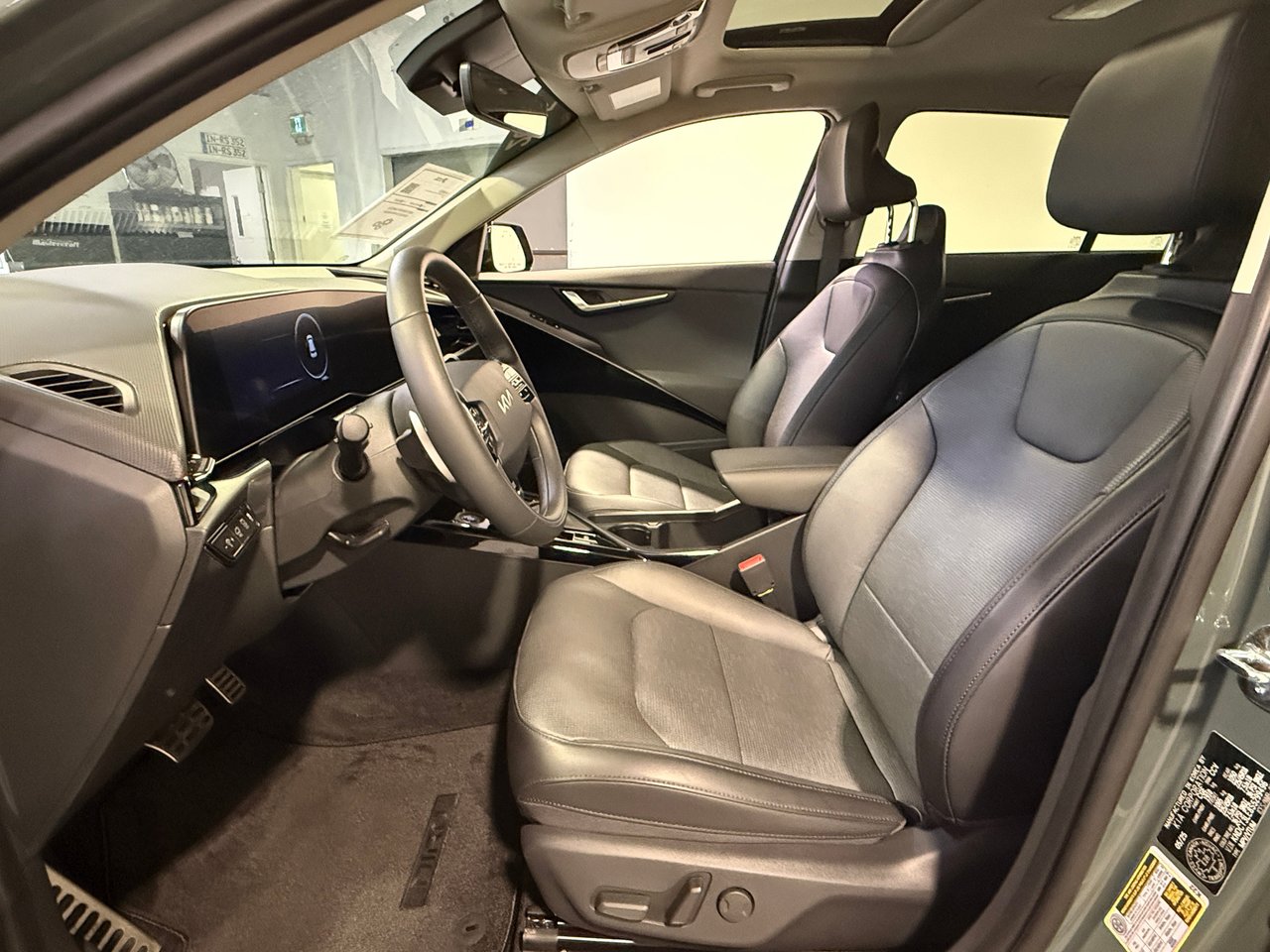 Kia Niro SX 2025-13